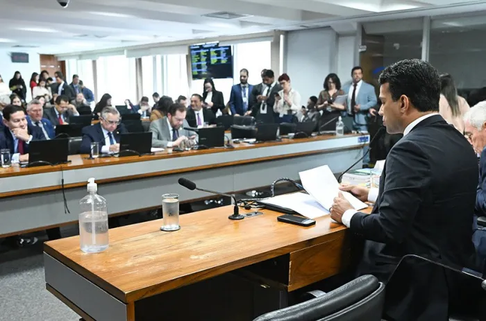 Reunião da CCJ, em junho: comissão vai analisar relatório da PEC da Segurança Pública - Foto: Geraldo Magela/Agência Senado