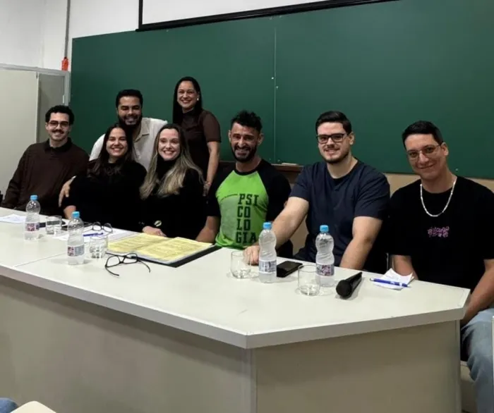 Secretaria de Educação participa da apresentação de projeto de avaliação em saúde mental durante evento na FAC-FEA