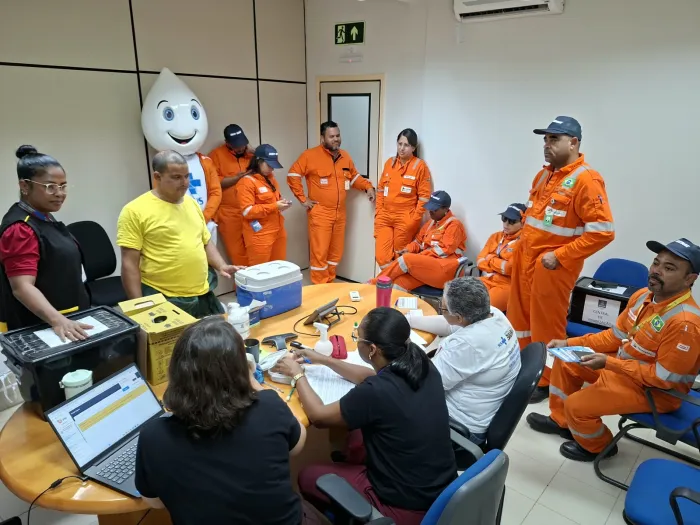 SESAU realiza vacinação de colaboradores da Petrobrás na área de Buracica