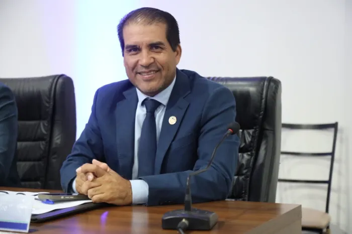 Souza pede retomada e ampliação de mutirões oftalmológicos em Dourados