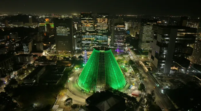 RioLuz entrega nova iluminação cênica da Catedral Metropolitana