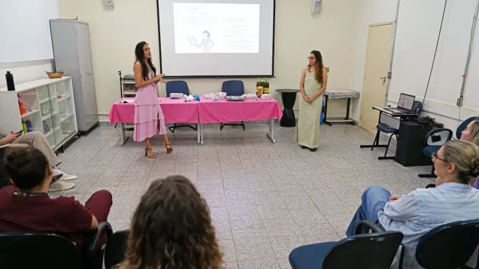 Agosto Lilás leva informação ao Ambulatório T de Rio Preto