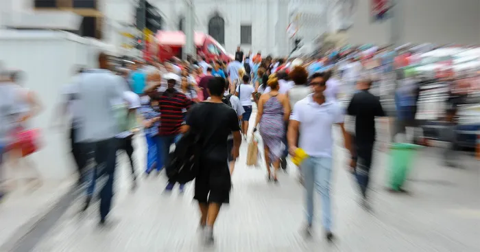 Para funcionar na realidade brasileira, o indicador precisou ser adaptado às características do mercado de trabalho do País