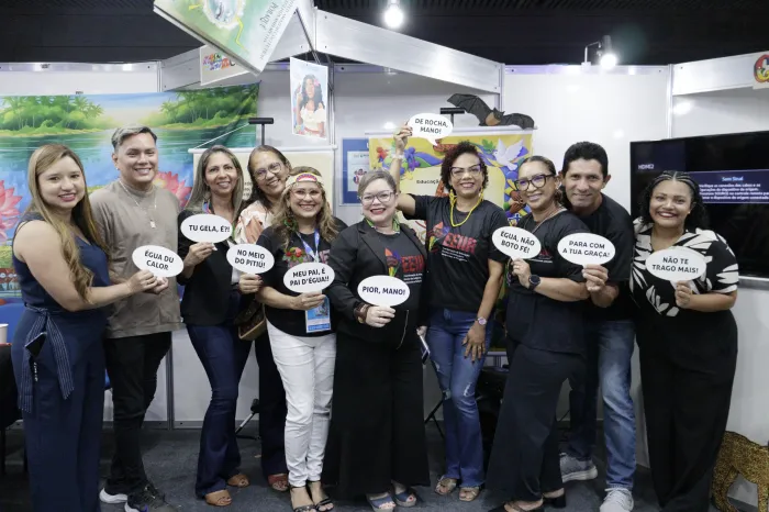 Semec amplia participação na Feira do Livro no Hangar