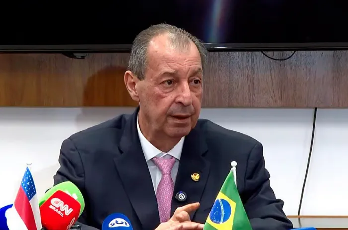 O senador Omar Aziz, relator da proposta na CCJ - Foto: Reprodução/TV Senado