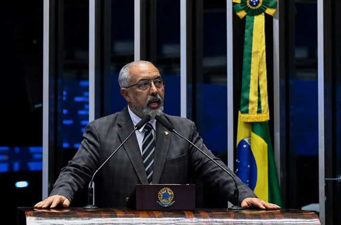 Fim da 6x1: Paim defende que PEC seja votada no Plenário no mesmo dia da CCJ