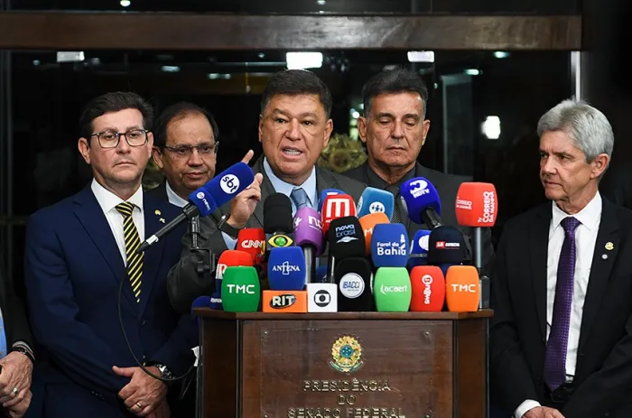 Em entrevista nesta terça, Carlos Viana disse que denunciou ministro por suposta atuação em benefício de Vorcaro - Foto: Jonas Pereira/Agência Senado