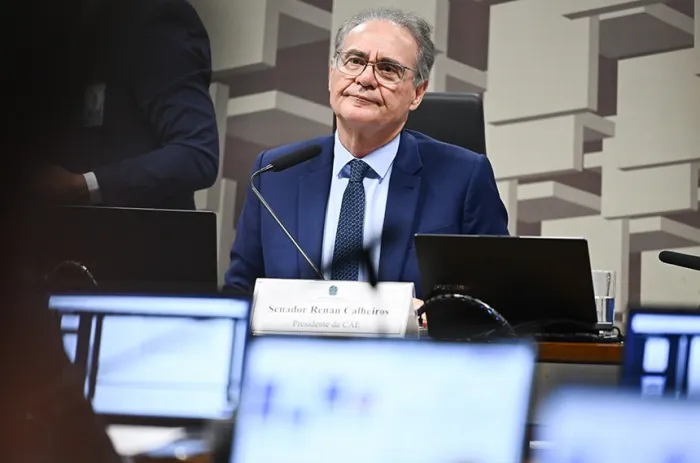 Presidente da CAE, o senador Renan Calheiros é autor do requerimento - Foto: Saulo Cruz/Agência Senado