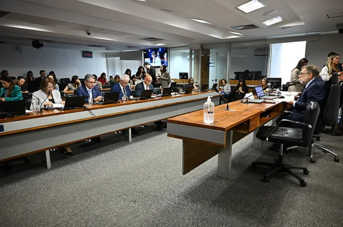 Flávio Arns presidiu a reunião da CCT - Foto: Saulo Cruz/Agência Senado