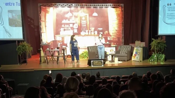 Secretaria de Educação de Atibaia promove o encontro “Café com Prosinha: Práticas que Brilham!”