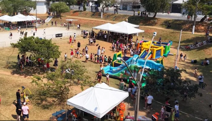 Praça Guanabara recebeu edição do Domingo Livre no último final de semana