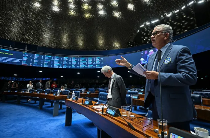 Para Sérgio Petecão, medida favorece pequenos produtores que têm áreas embargadas e não podem produzir - Foto: Waldemir Barreto/Agência Senado