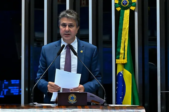 Para Camilo Santana, mudança segue evolução dos dois Cefets e favorece expansão do acesso e da produção científica - Foto: Waldemir Barreto/Agência Senado