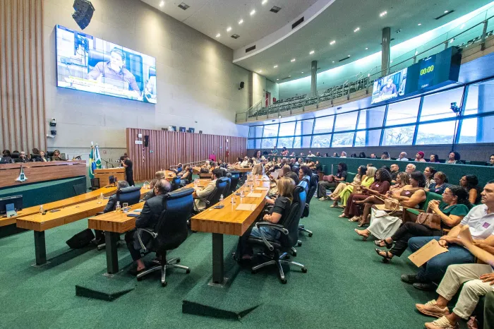 Sessão solene celebra os 54 anos do Hospital Universitário de Brasília