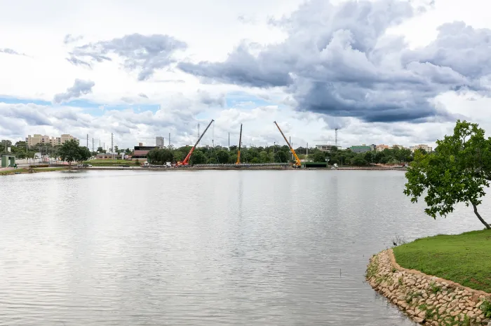 Prefeitura e Águas Cuiabá revitalizam banheiros do Parque das Águas