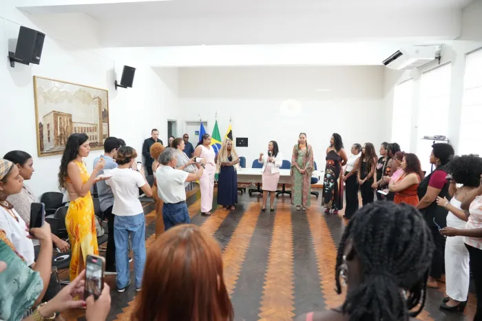Dia 25 de julho passa a ser celebrado anualmente como o Dia Municipal da Pessoa Trancista