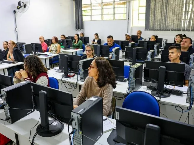 Prefeitura de São Sebastião oferece três cursos para qualificação de servidores municipais