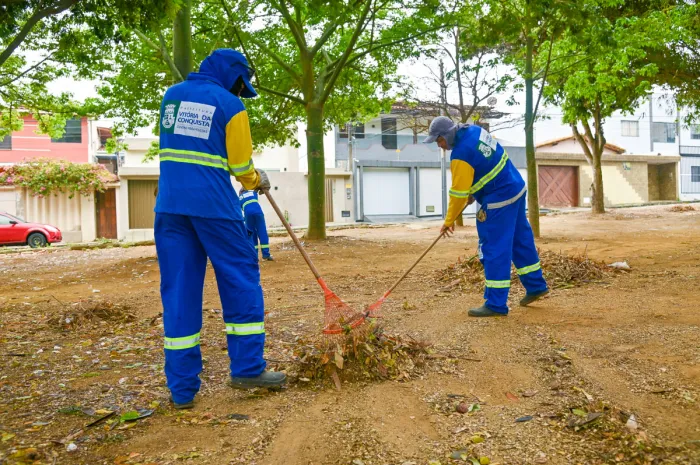 Mutirão de limpeza transforma rotina dos bairros e reforça cuidados com os espaços públicos do município