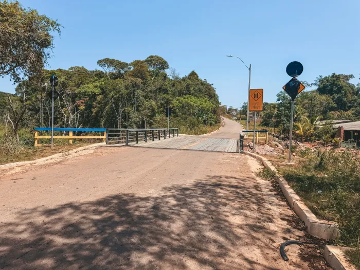 Placas de advertência já foram instaladas pela Semtran e serão descobertas assim que as lombadas forem executadas