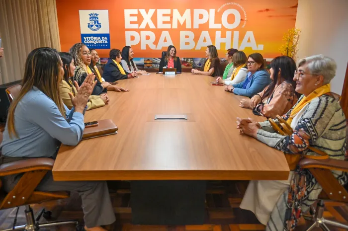 Representantes de ONG internacional voltada à liderança feminina visitam Prefeitura de Vitória da Conquista