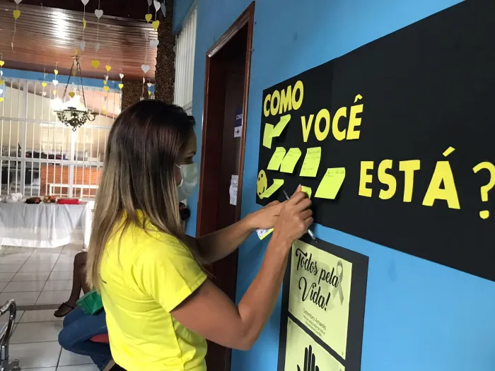 Ação visa esclarecer a população sobre onde buscar acolhimento e como acessar os serviços de saúde mental disponíveis no município