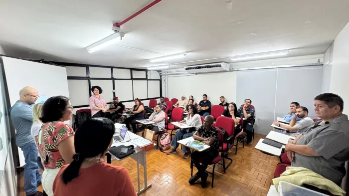 Funsat e Uems ensinam português a migrantes na Capital 