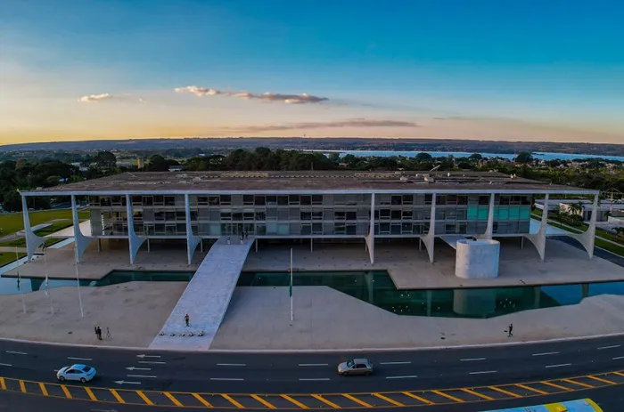 Planalto estimou superávit no ano que vem, mas IFI projeta déficit de R$ 86,1 bilhões em relatório recém-divulgado - Foto: Ricardo Stuckert