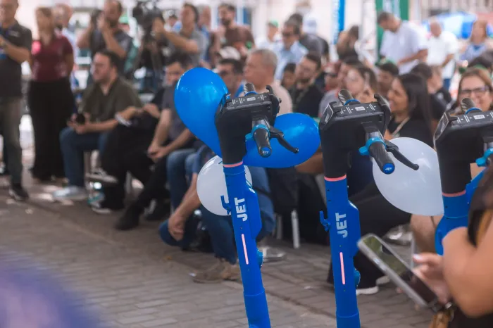 Prefeitura reforça orientações para uso seguro dos patinetes elétricos em Caruaru