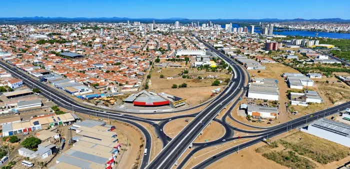 No aniversário de Petrolina, Prefeitura entrega duplicação da Honorato Viana