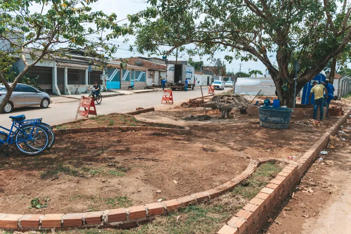 Jardim fará parte do espaço e terá a função de captar parte da água que escorre pelas ruas e calçadas durante as chuvas