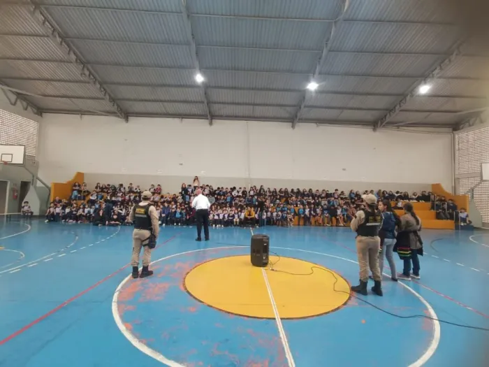Prefeitura leva conscientização sobre o trânsito para escolas e Ceims durante Semana Nacional