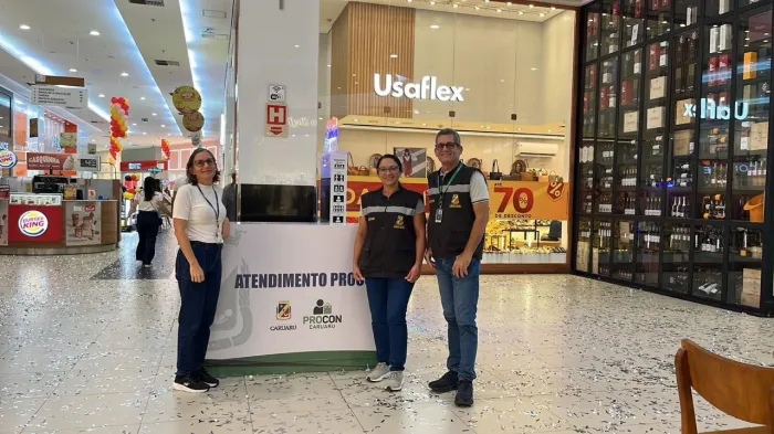 Procon Caruaru orienta consumidores durante Black Day no Caruaru Shopping