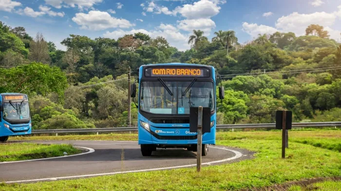 A mudança começou: primeiros ônibus novos da JTP deixam fábrica em São Paulo rumo a Rio Branco