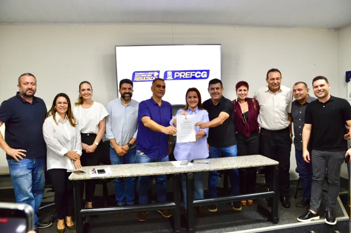 Prefeitura sanciona reajuste salarial de profissionais do magistério; Confira