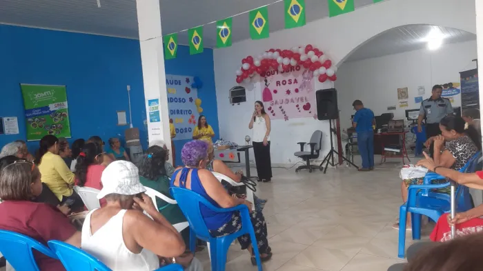Atividade abordou cuidados com a saúde no envelhecimento e incentivou hábitos que contribuem para a qualidade de vida dos idosos