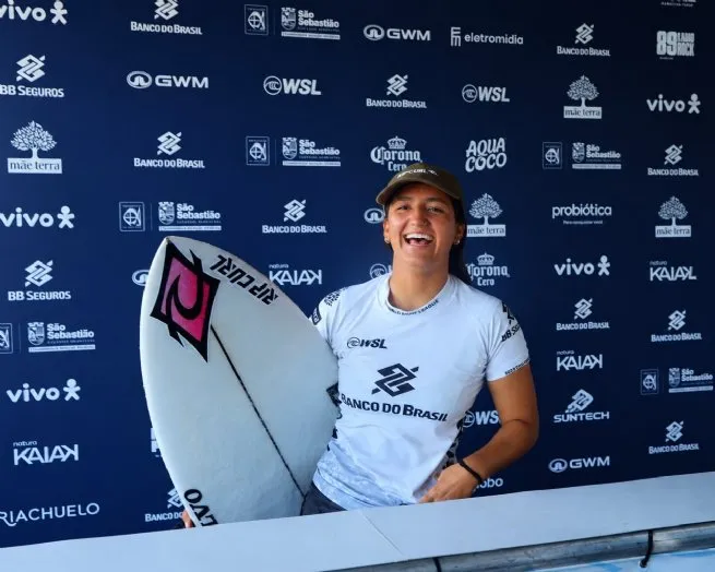 Maresias recebe o mundo em estreia histórica da WSL e Sophia Medina brilha diante da torcida de São Sebastião