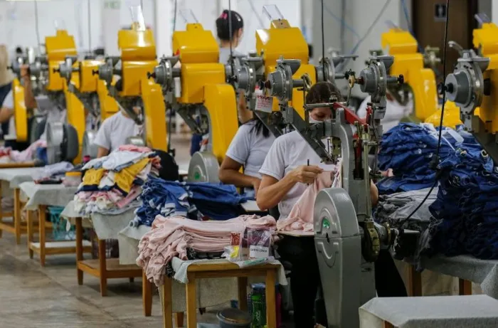 TV Assembleia: Programa Sou Cidadão mostra como a indústria paranaense acolhe trabalhadores migrantes