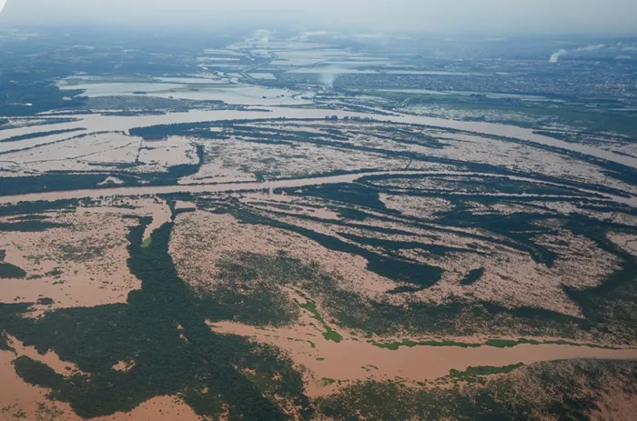 Enchente no RS em 2024: falta de regulamentação impediu uso do Fundo Catástrofe - Foto: Maurício Tonetto / Secom-RS