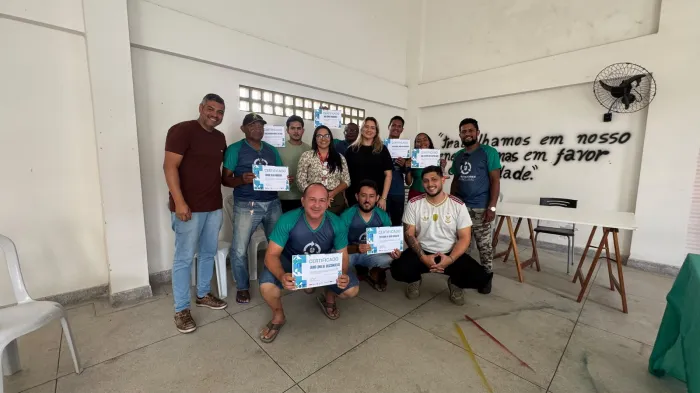 Prefeitura certifica alunos do Curso de Reparo de Smartphones em parceria com o IEC Brasil