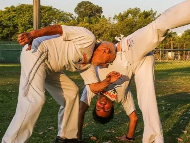 Curso de formação em capoeira promove práticas de ensino, inclusão e educação em São Sebastião
