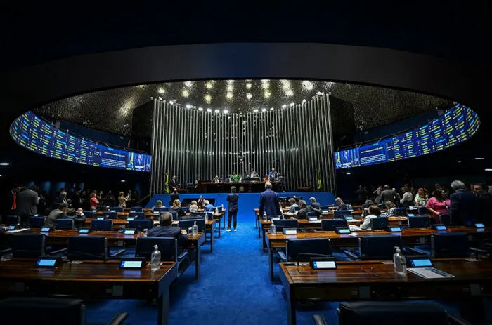 Dos 32 senadores atuais que tentaram se reeleger, 14 conseguiram um novo mandato - Foto: Ton Molina/Agência Senado