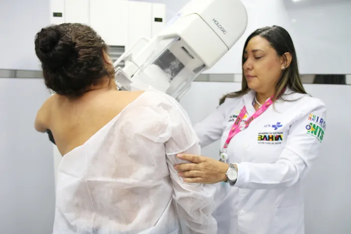 Outubro Rosa: Sesab mantém agendamentos para mamografias e consultas em Salvador