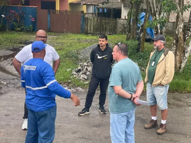 Programa Porta a Porta leva Educação Ambiental e orientações sobre resíduos aos moradores de Boraceia