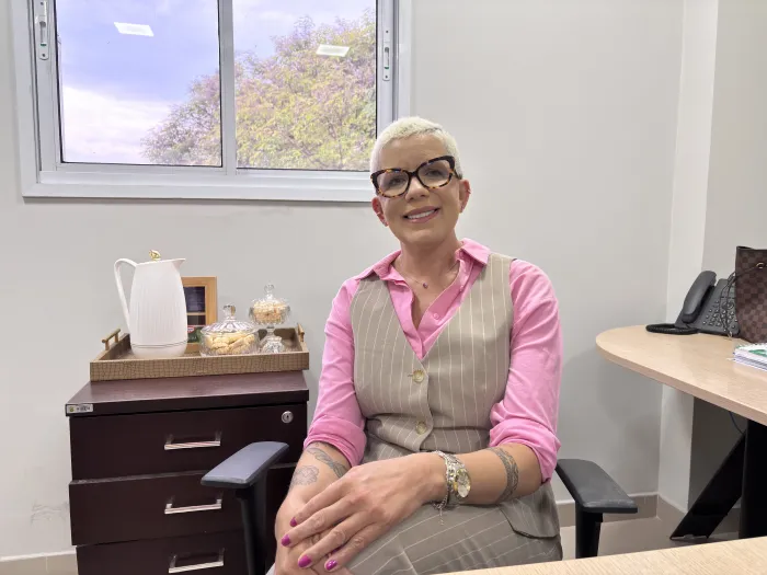 Procuradora de Cuiabá compartilha experiência com câncer de mama e reforça importância da prevenção