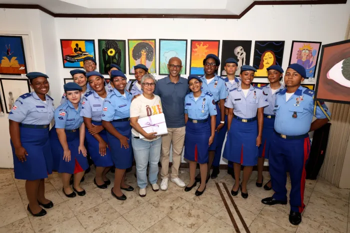 Em Salvador, estudantes do CPM Lobato transformam sentimentos e experiências em obras de arte