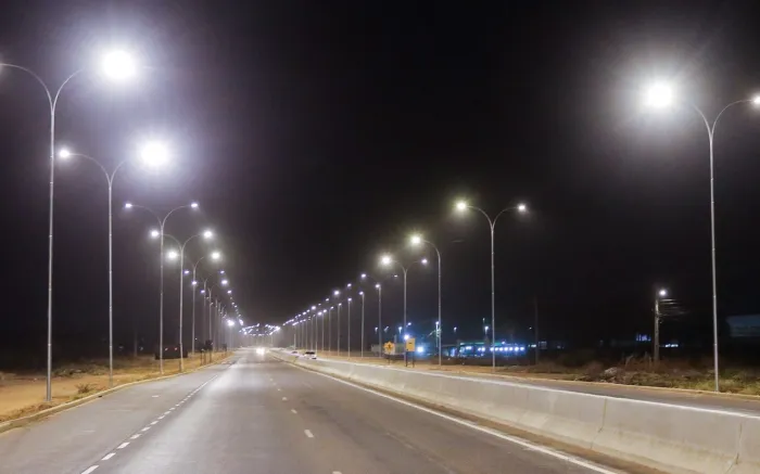 Prefeitura de Petrolina conclui iluminação em LED da BR-407