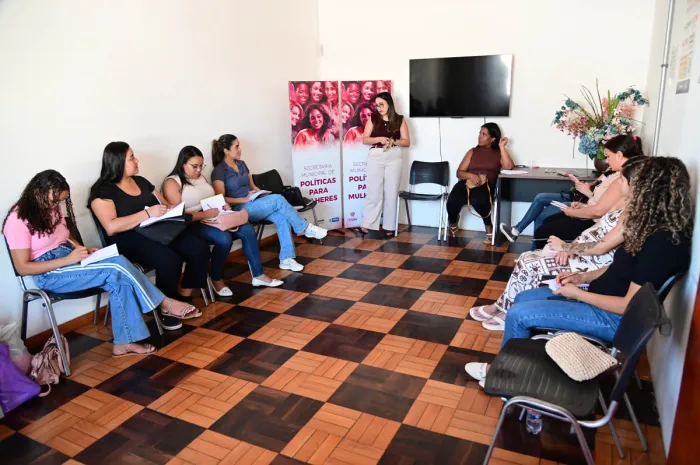 SMPM inicia curso de extensão de cílios com foco na qualificação e autonomia econômica das mulheres