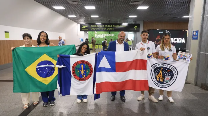 Estudantes da rede estadual representam a Bahia em encontro internacional de pesquisa na Colômbia