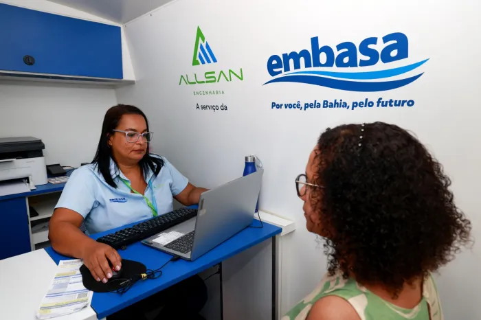 Governo do Estado amplia serviços da Embasa com unidades móveis em Salvador e Saubara