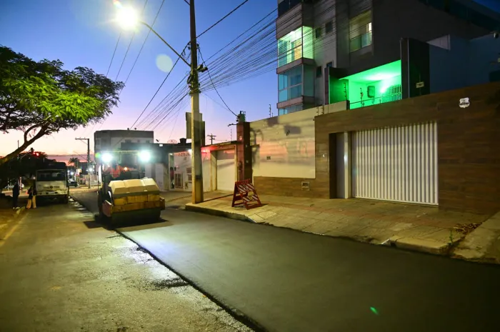 Prefeitura avança com recapeamento asfáltico no loteamento Santa Cecília